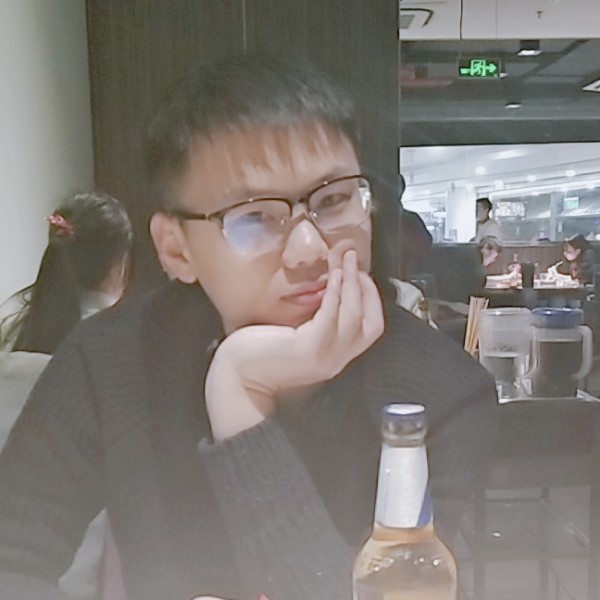 离歌腼腆的照片