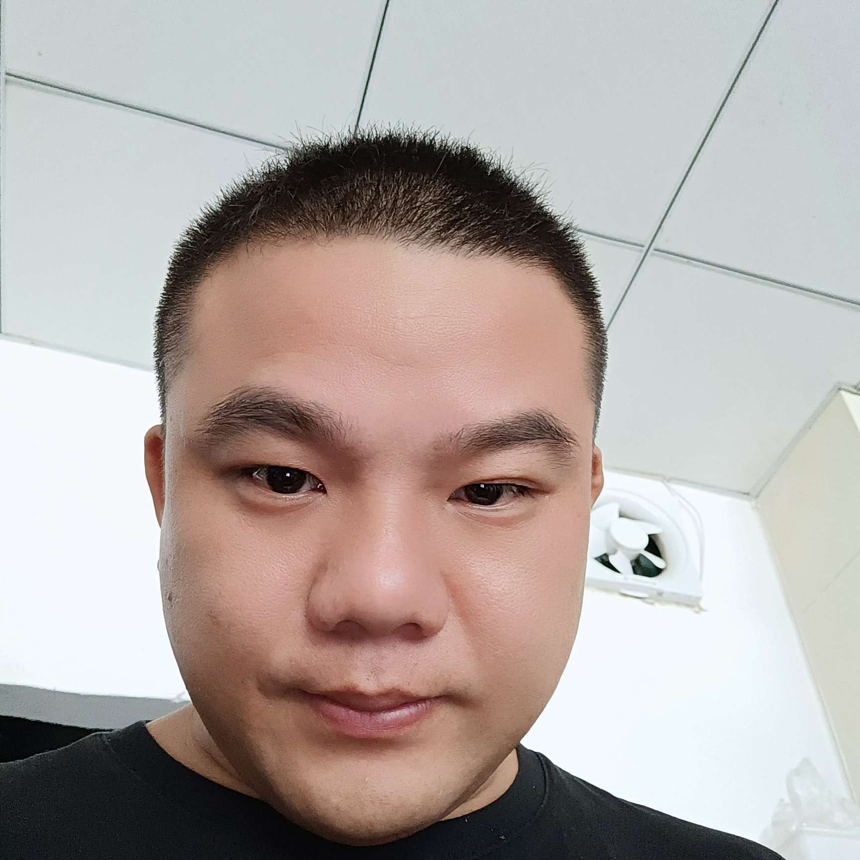 路灯苦恋清秀的照片