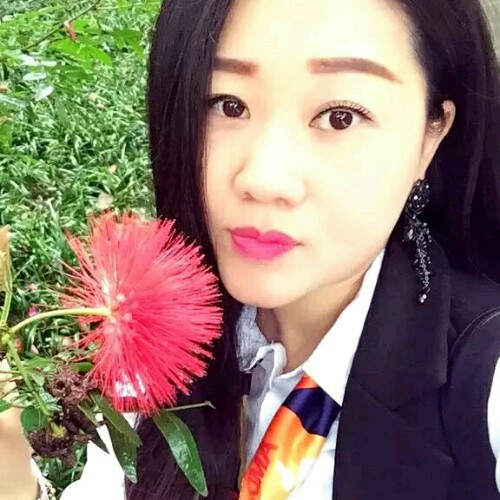 兰兰兰色的照片