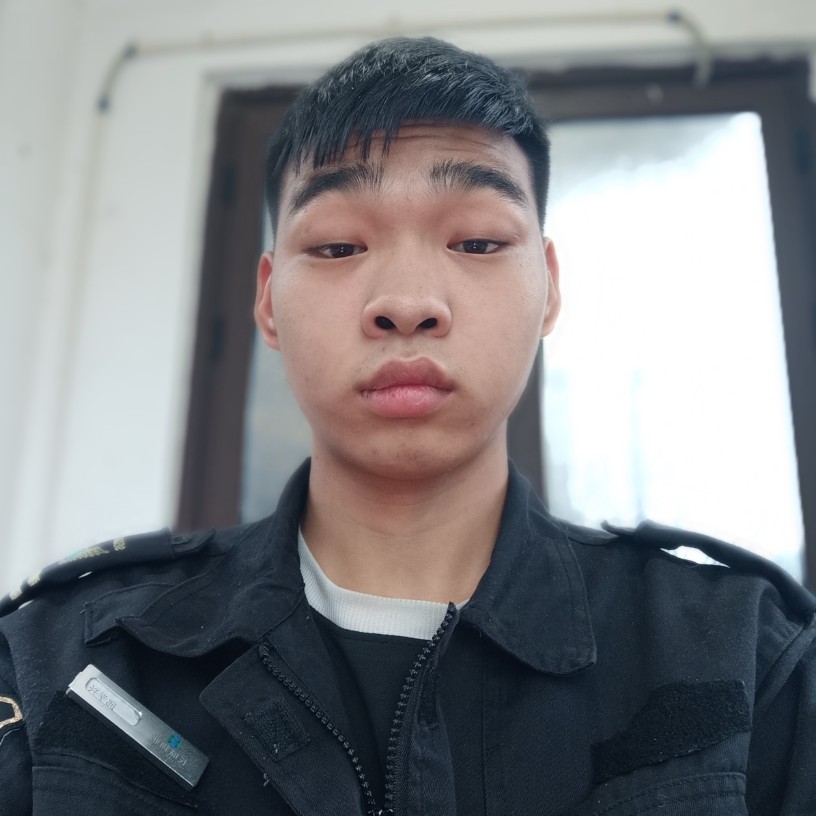 男神二大王的照片