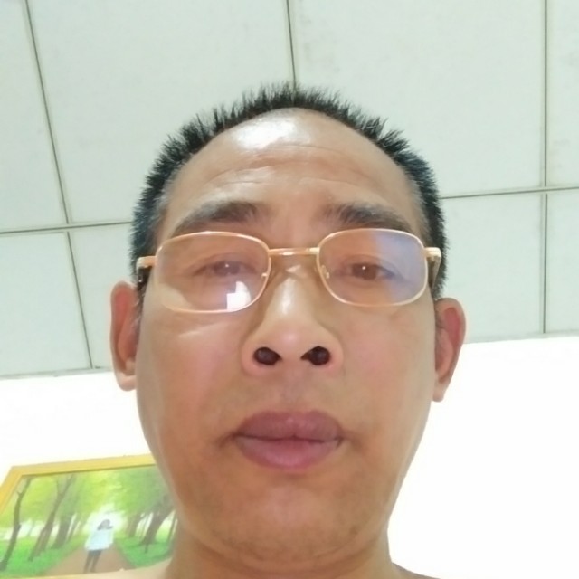 孝顺凝眸洛尘的照片