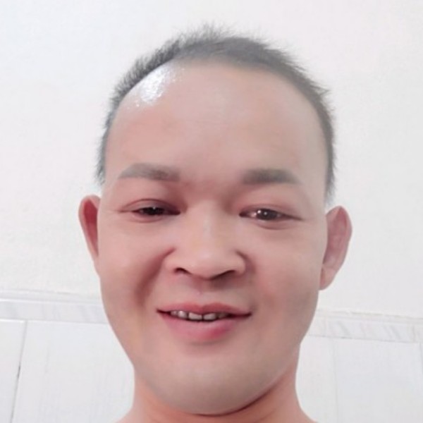 黄豆闻结实的照片