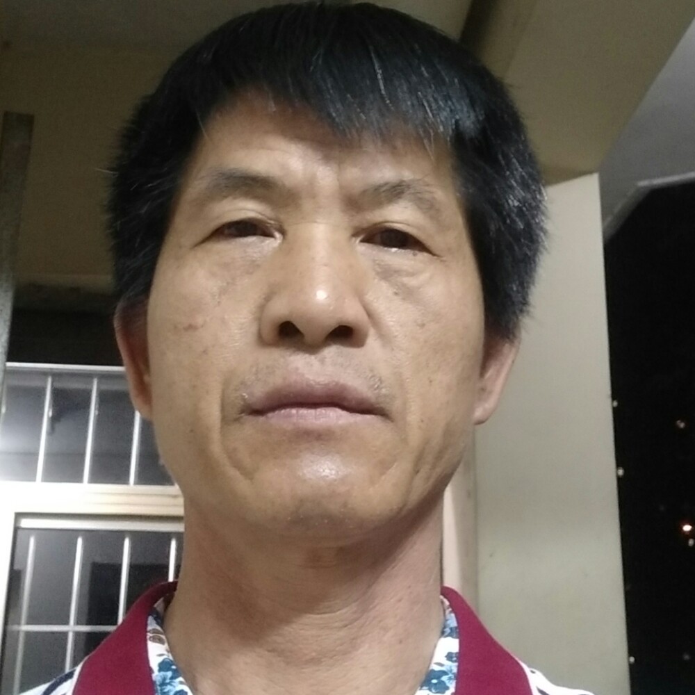 香水凝眸多情的照片