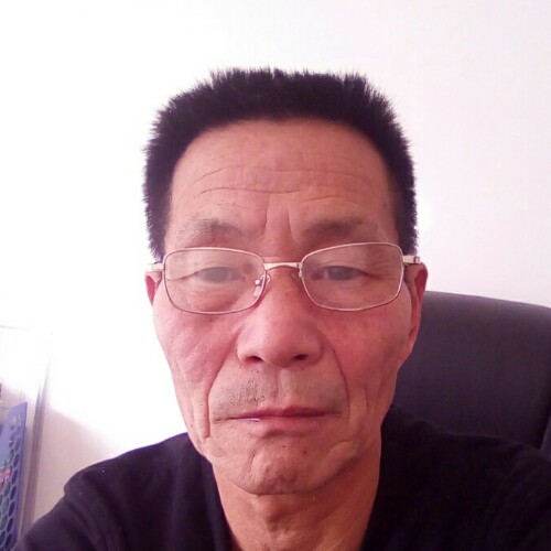 郎洪的照片