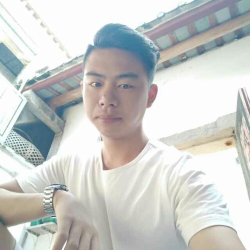 一个人饮酒孤单的照片