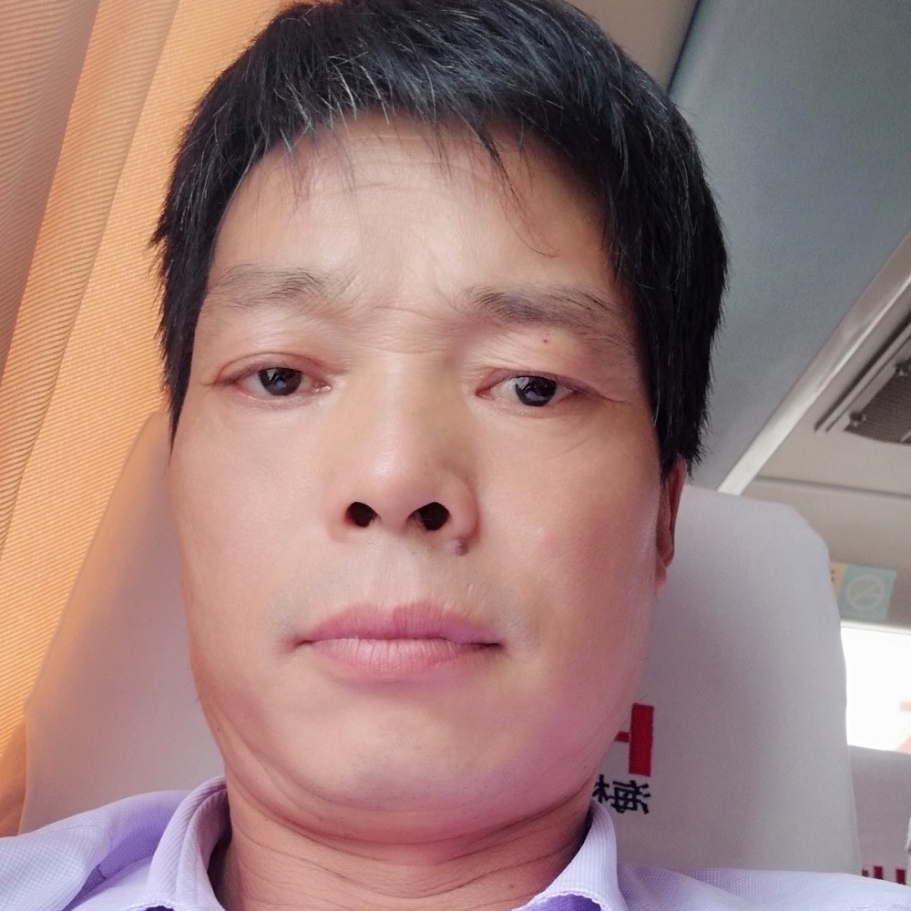 发嗲回眸清曲的照片