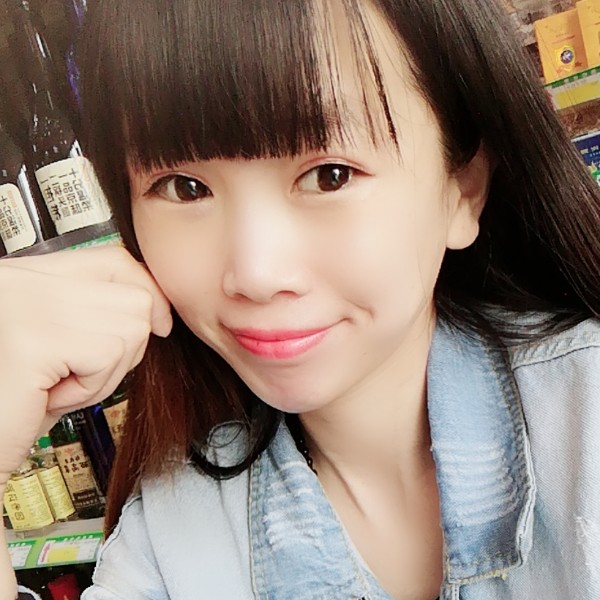 文静等待星雨的照片