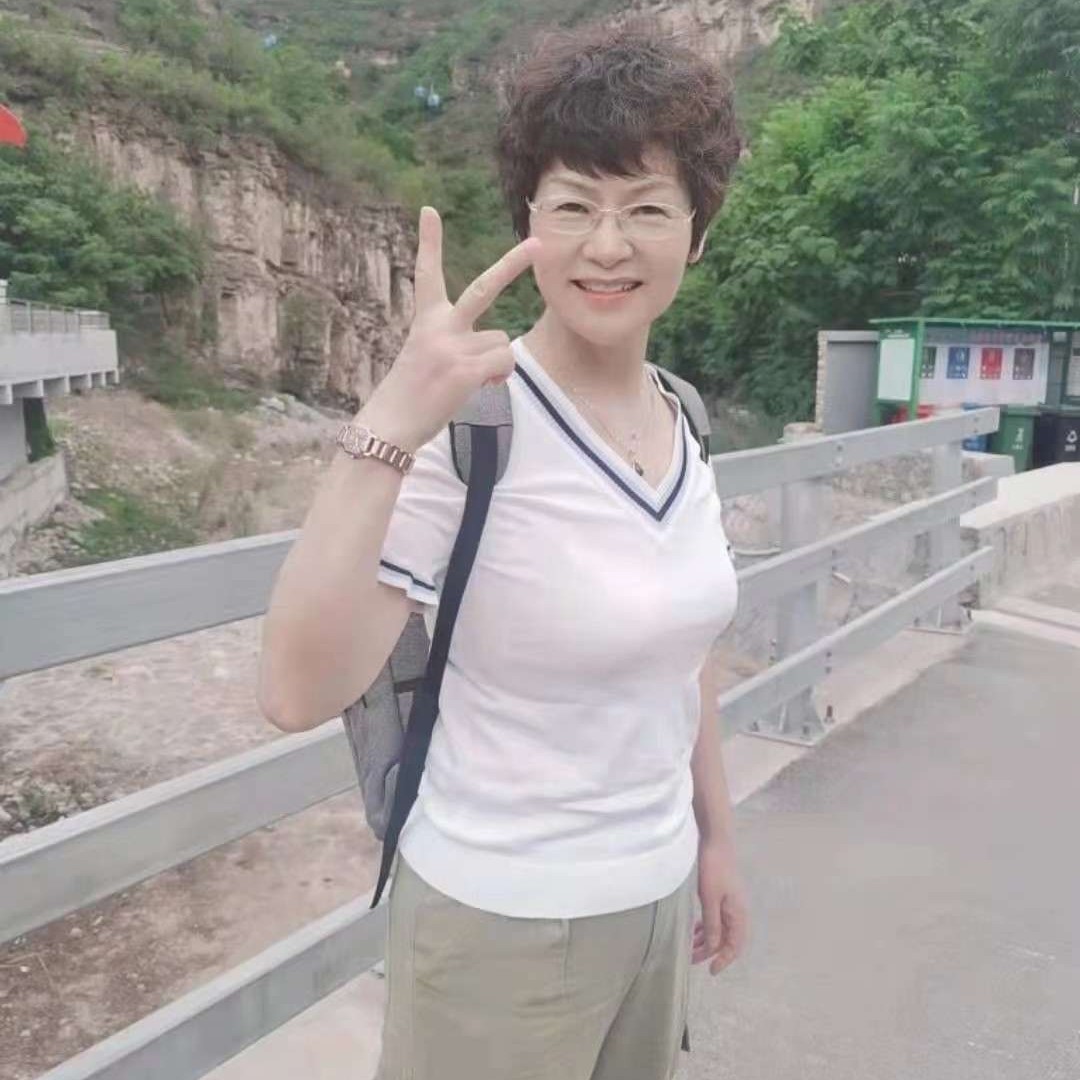 柳叶飞舞的照片