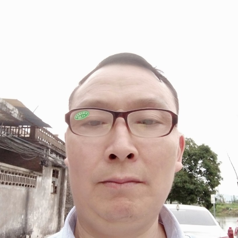 小伙迷路的照片