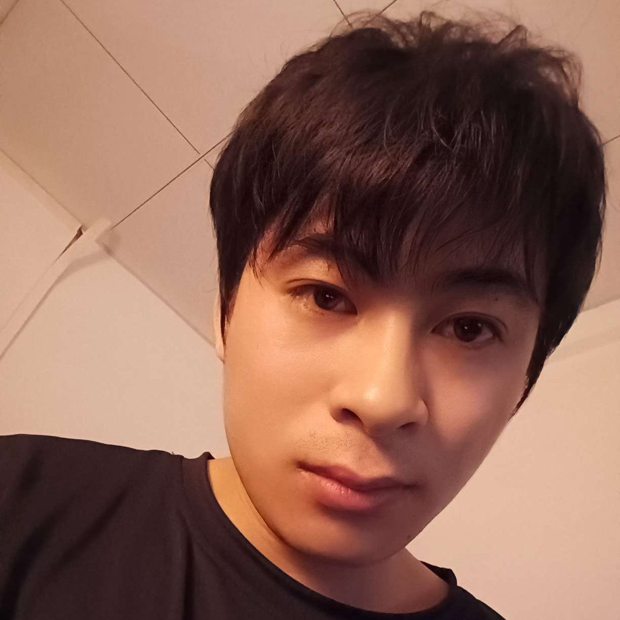 情动回首诚心的照片
