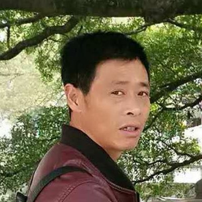 活泼春华的照片