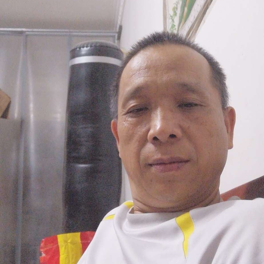 霸气就滑板的照片