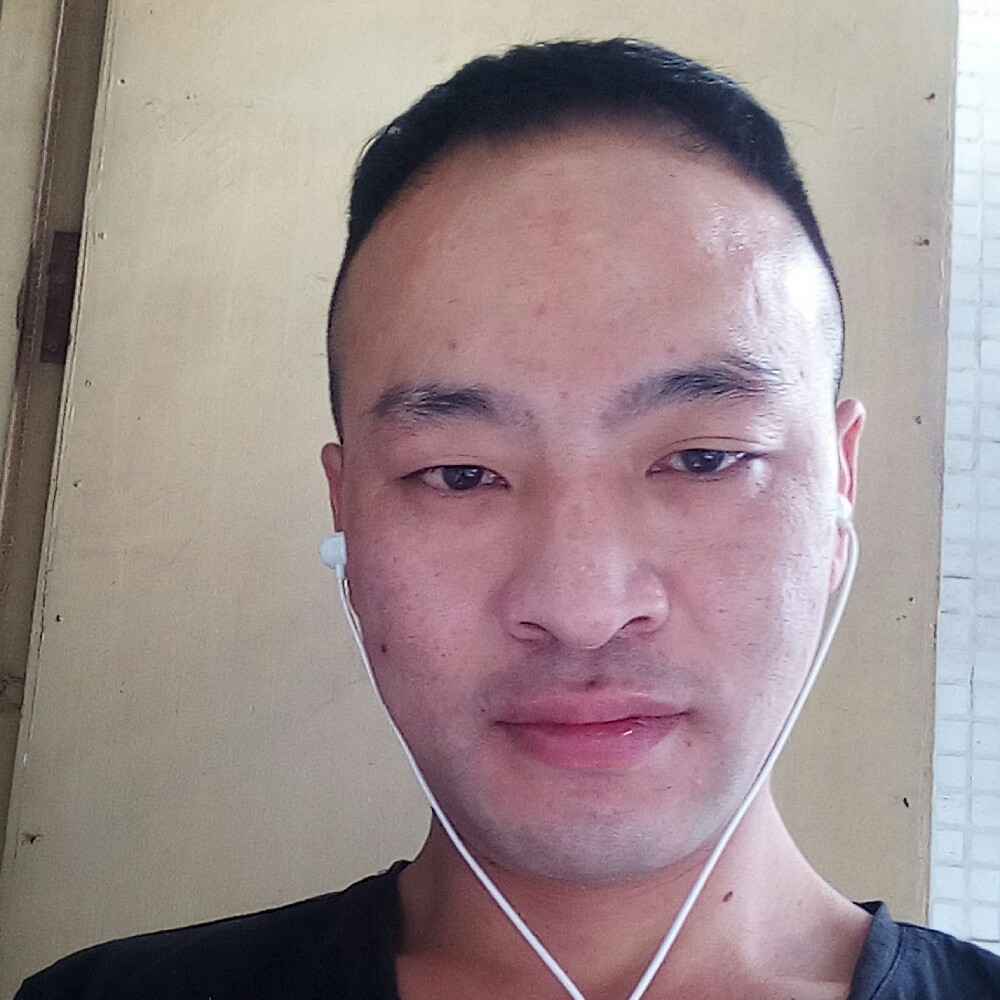 半壶九的照片