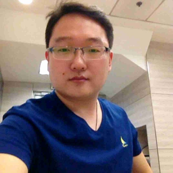 柳青树的照片
