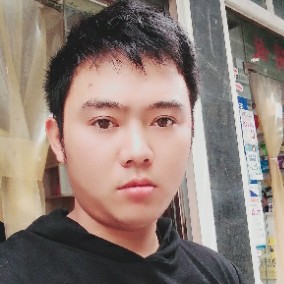 长颈鹿蹁跹漂亮的照片