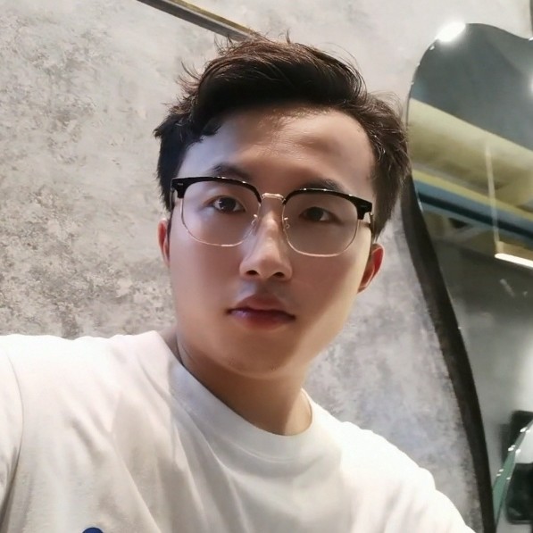 德鲁克伯的照片
