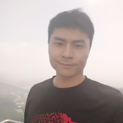 晨里的月光的照片