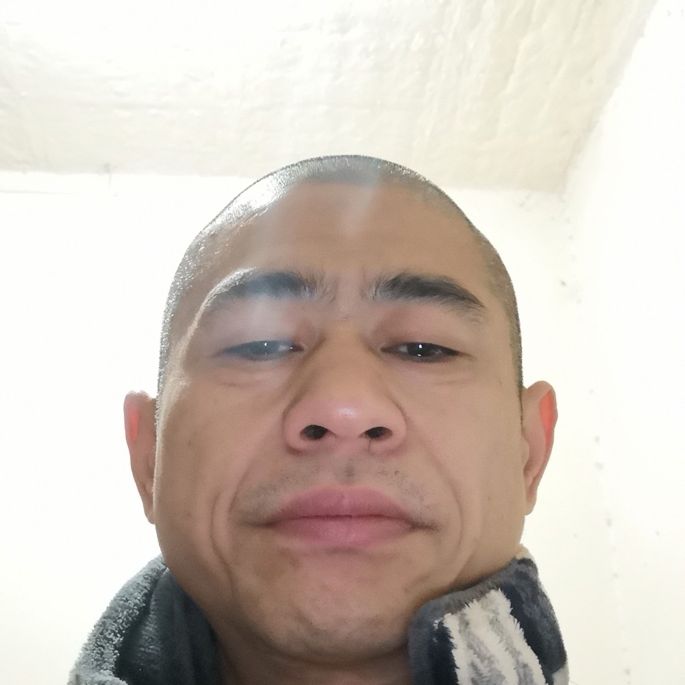 草莓遇見不听话的的照片