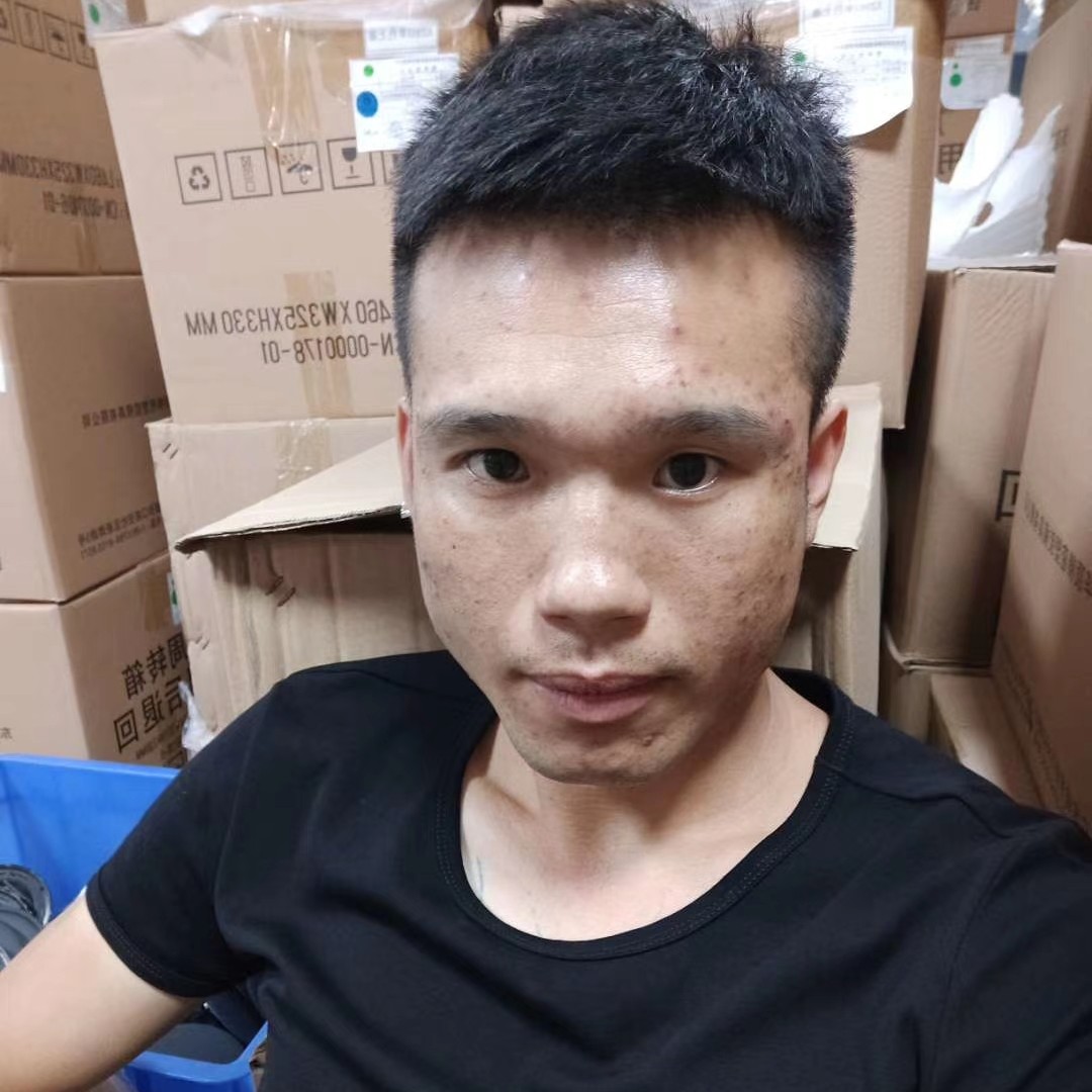生爱的人的照片
