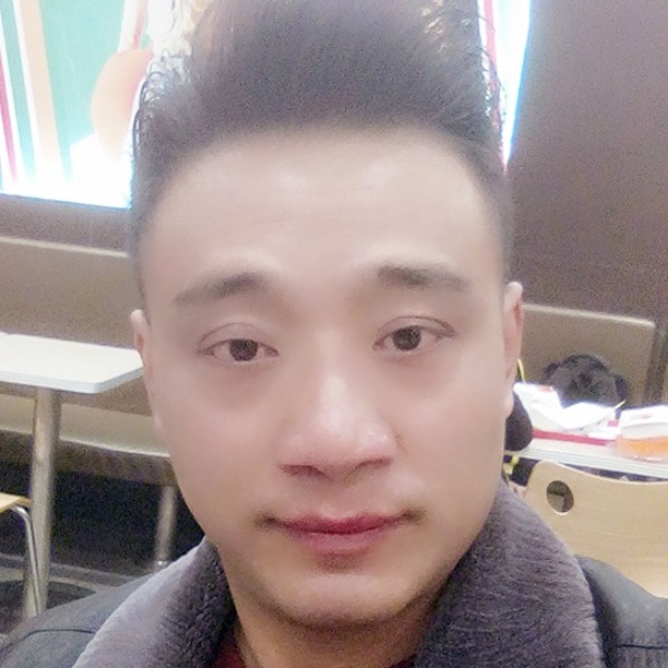 仔裤男的照片