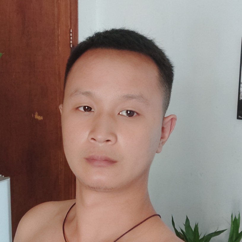 户外约爱的照片