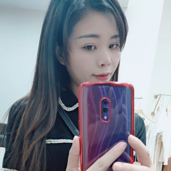 灵巧等待毛豆的照片