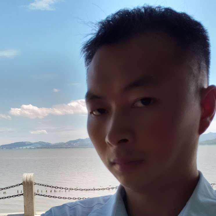 纯天然的野生帅哥的照片
