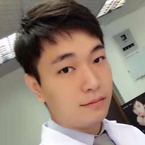 行运蛋挞王子的照片