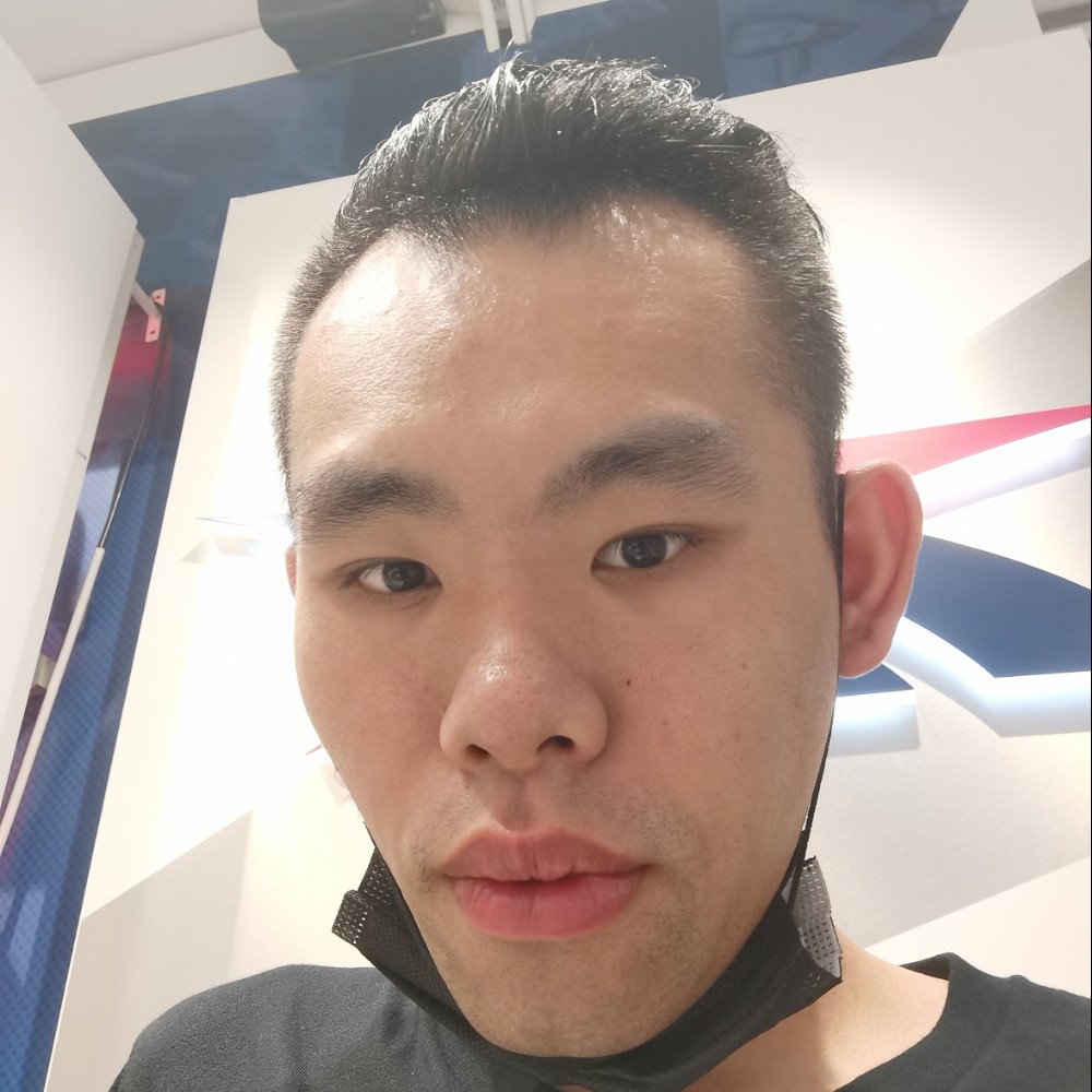 恰头哥哥的照片