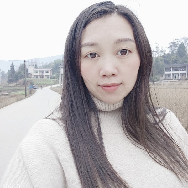 动听的超短裙的照片