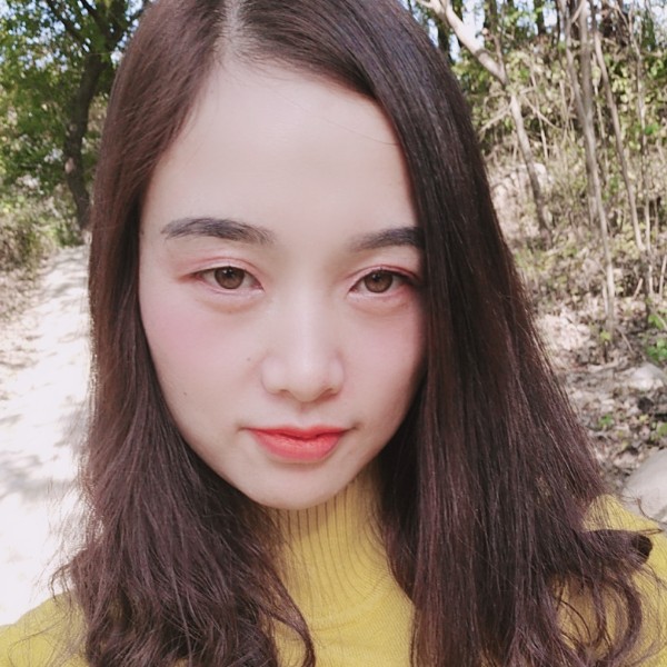 平淡和玫瑰的照片