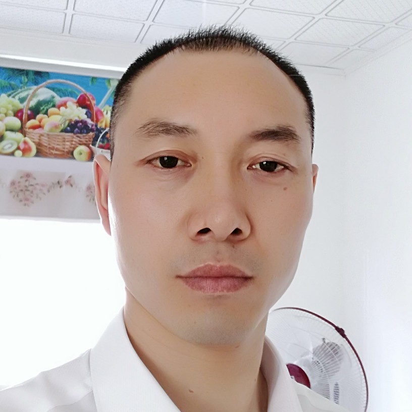 虚幻御姐的照片