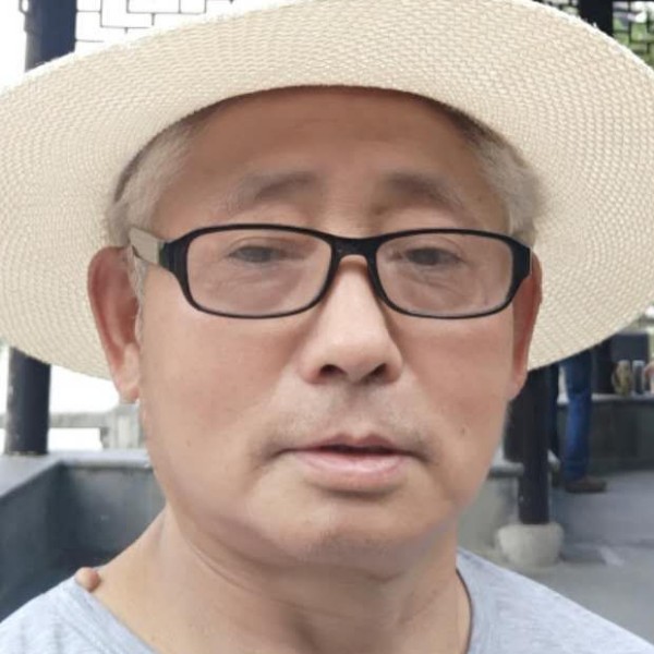 由缘在这里的照片
