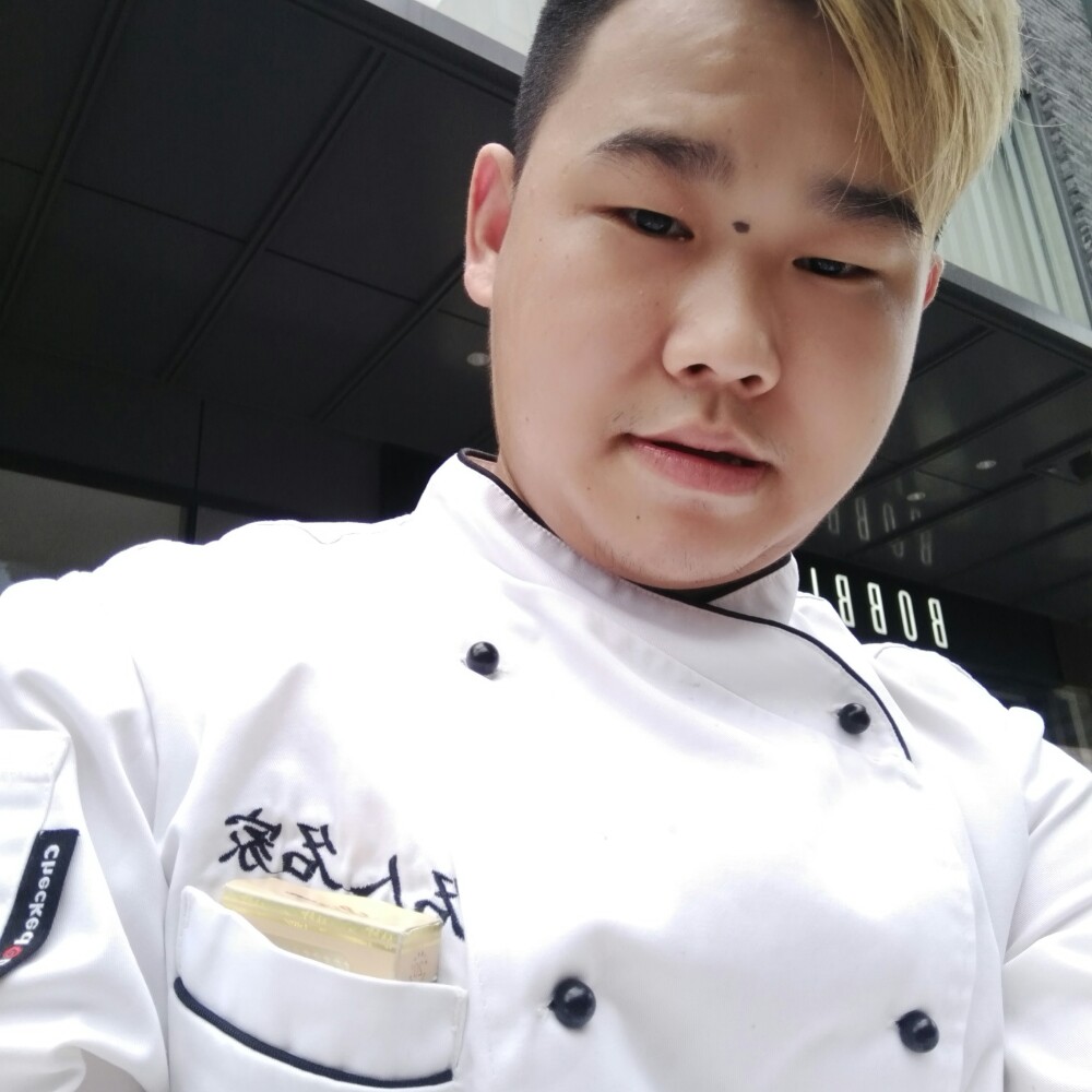 百合笑专一的照片