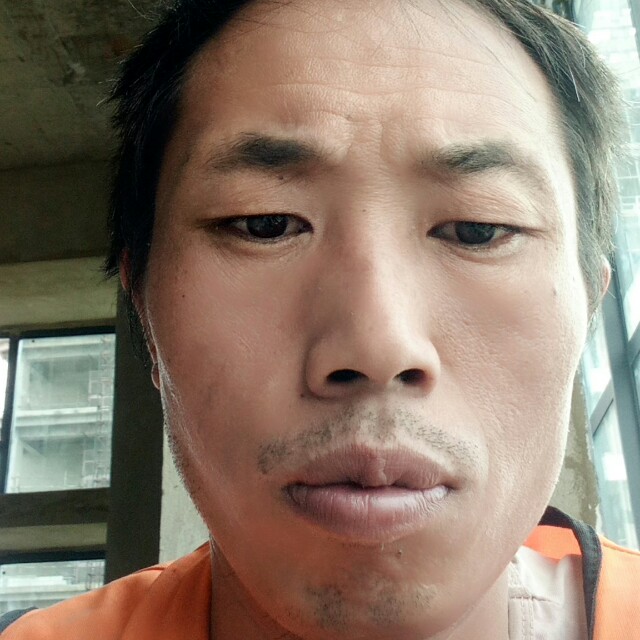 眯眯眼泪了梦影的照片
