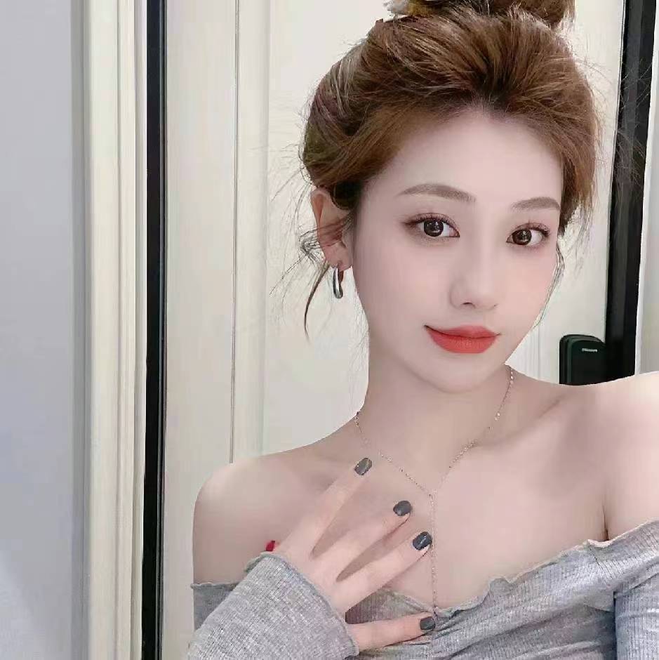 少女与诗的照片
