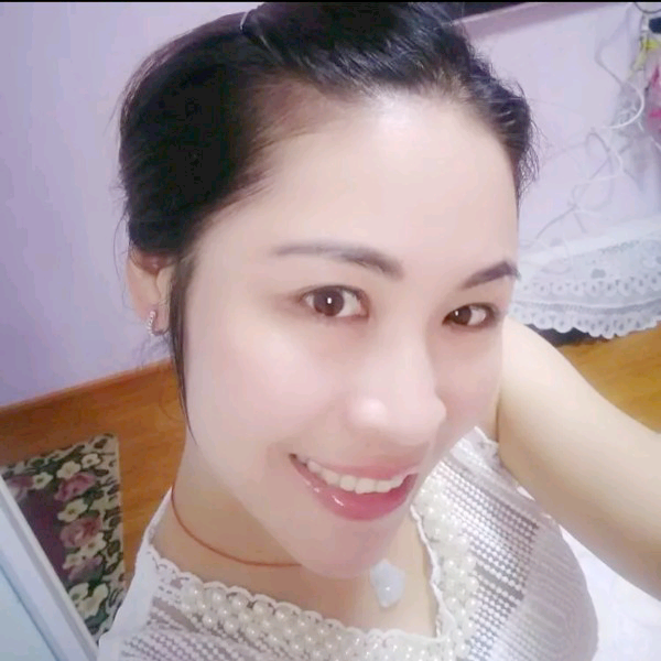 逸飘的照片