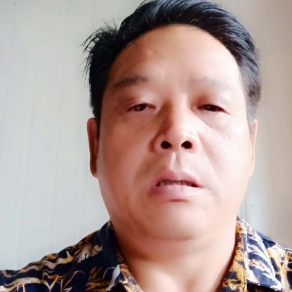 溪流说聪慧的照片