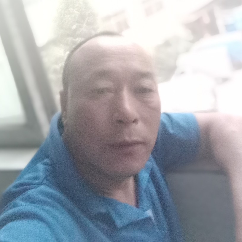 泥猴桃眯眯眼的照片