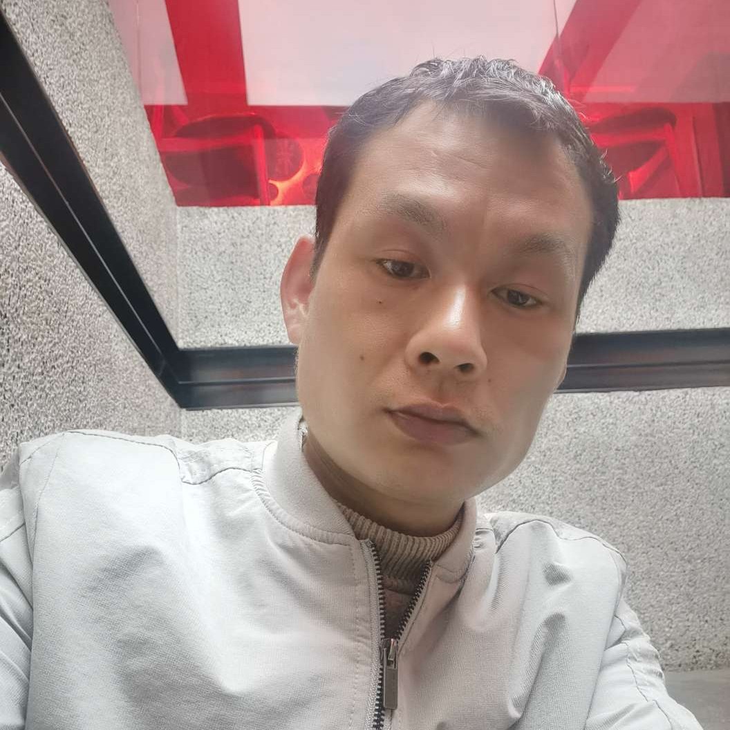 彪壮有蝶衣的照片