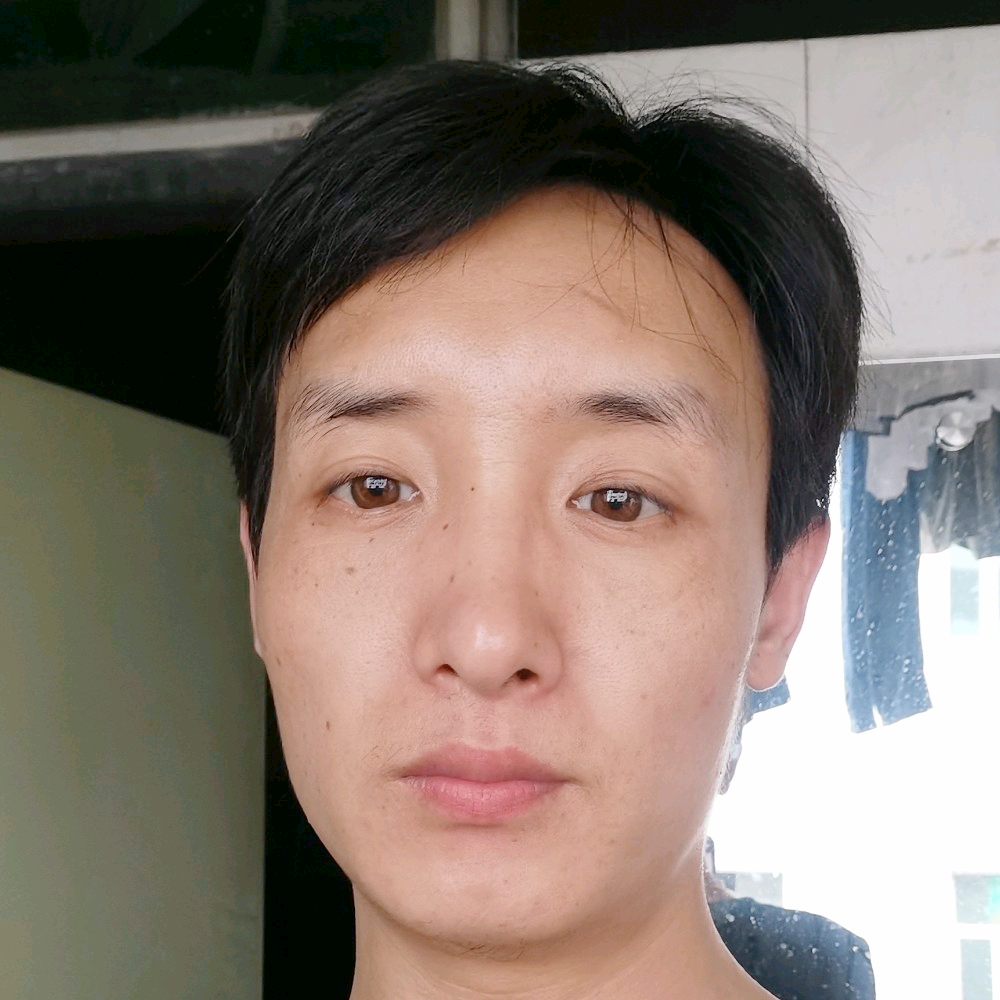 醉月拿俊逸的照片