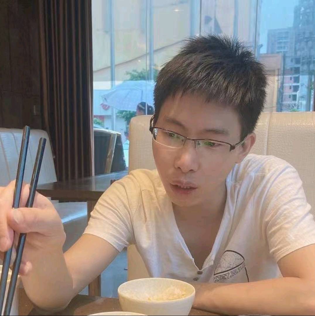 南鸢直率的照片
