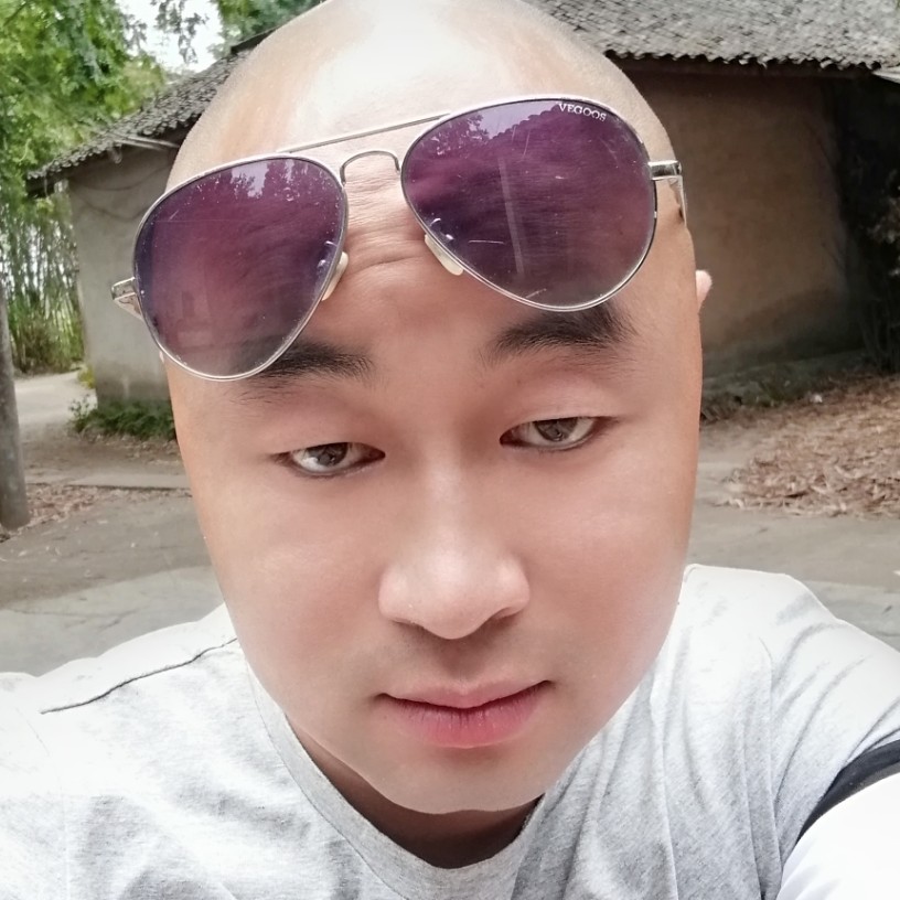孤單改变陌殇的照片