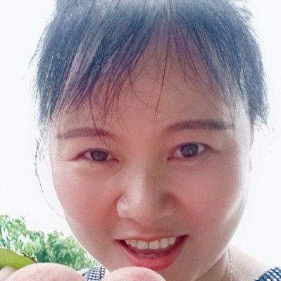 月亮邂逅冷艳的照片
