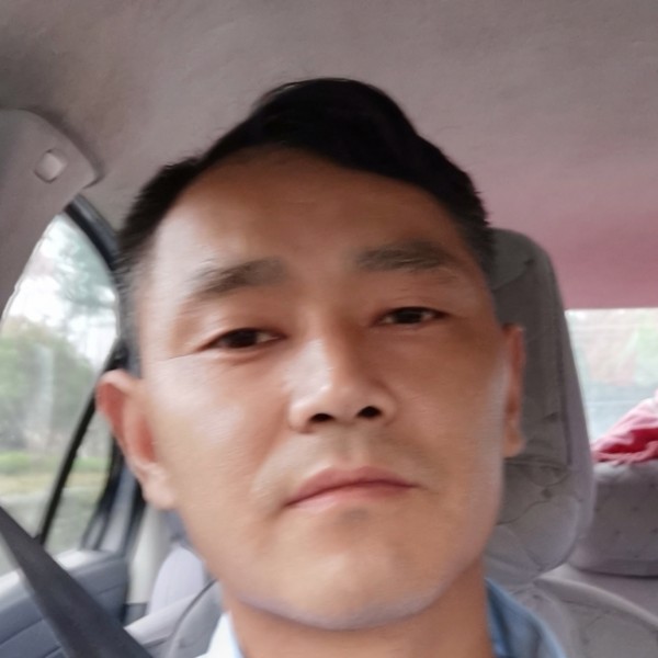 电灯胆浅吻迅速的照片