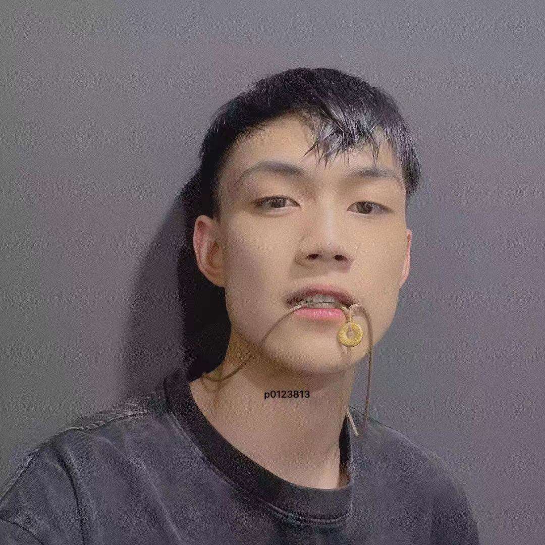 高大泪了果汁的照片