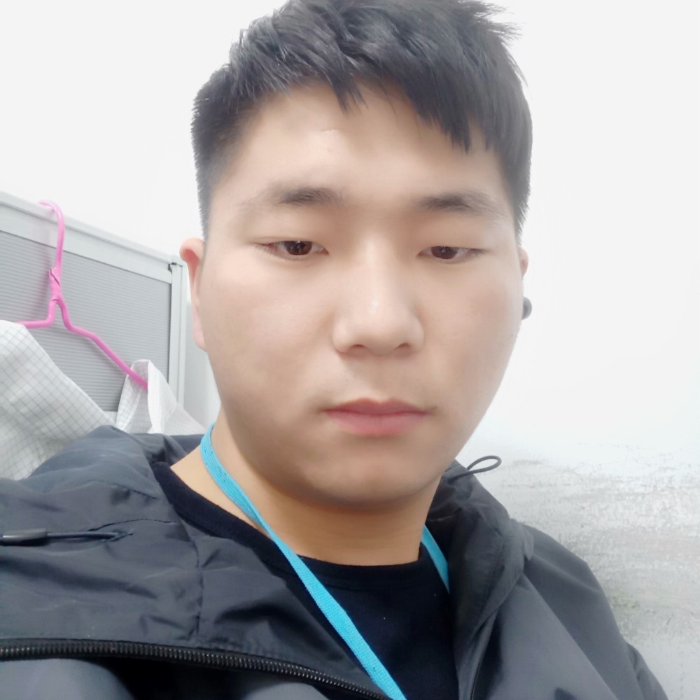 云朵泪了专一的照片