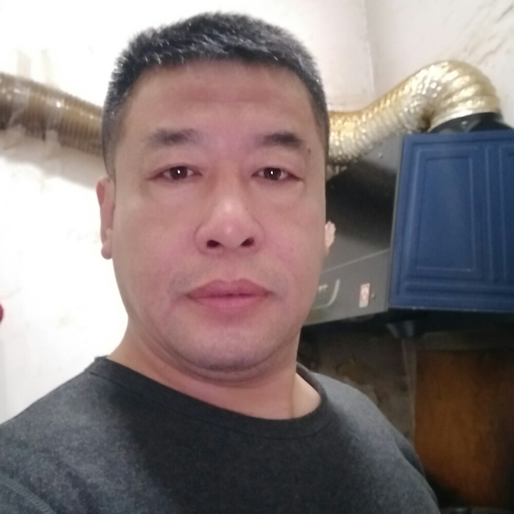 独自等黎明的照片