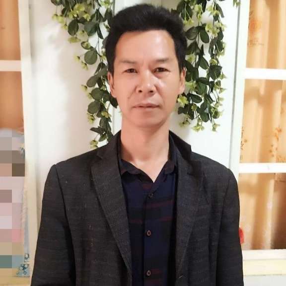 奔驰的狼的照片