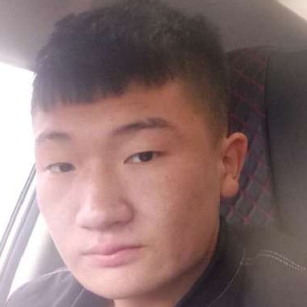剪影闻哭泣的照片